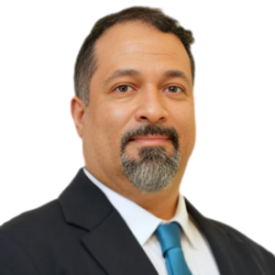 Dr. Tiago Moreira